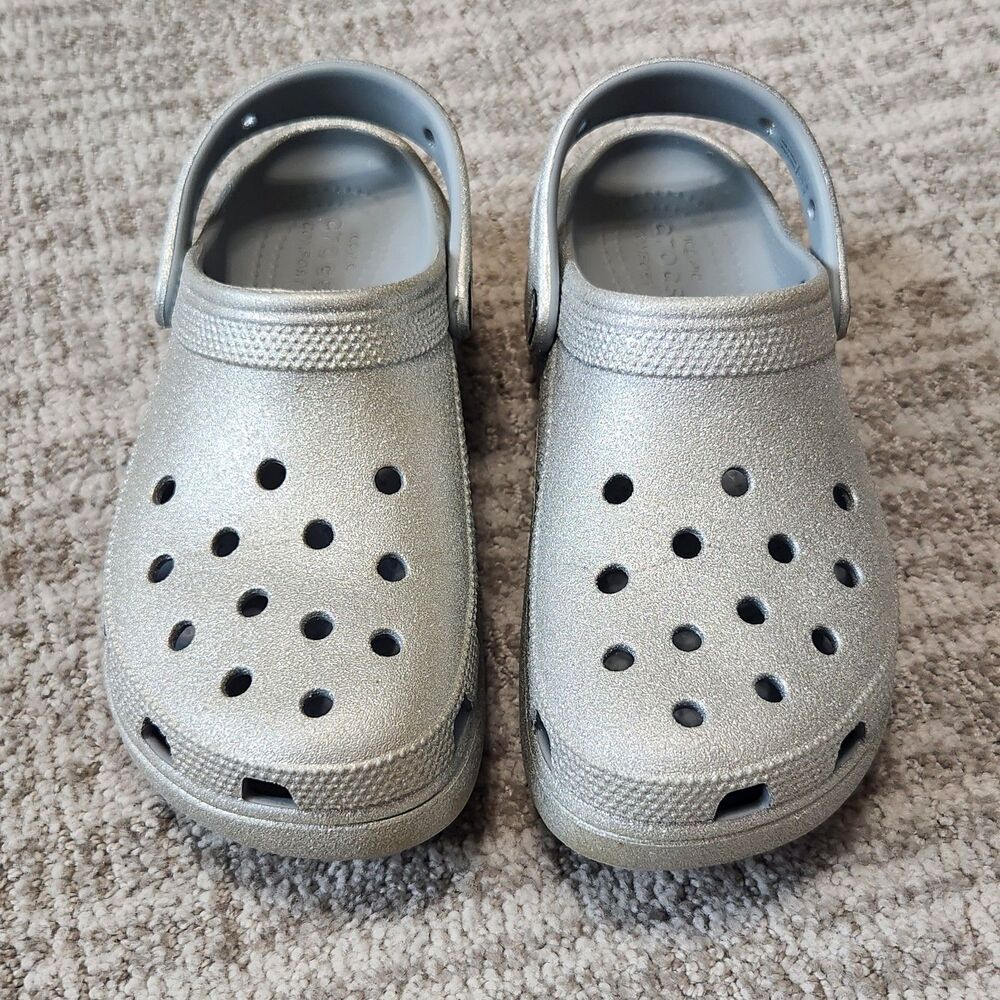 Crocs women's Classic Glitter Platform Clogs silver size 7 - Picture 4 of 9